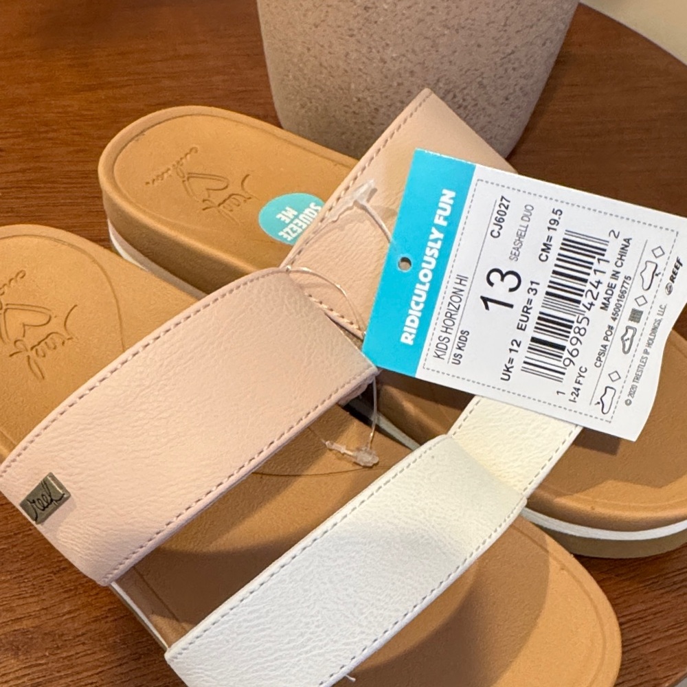 Reef Kids Horizon Hi in Pink and White - Picture 3 of 8